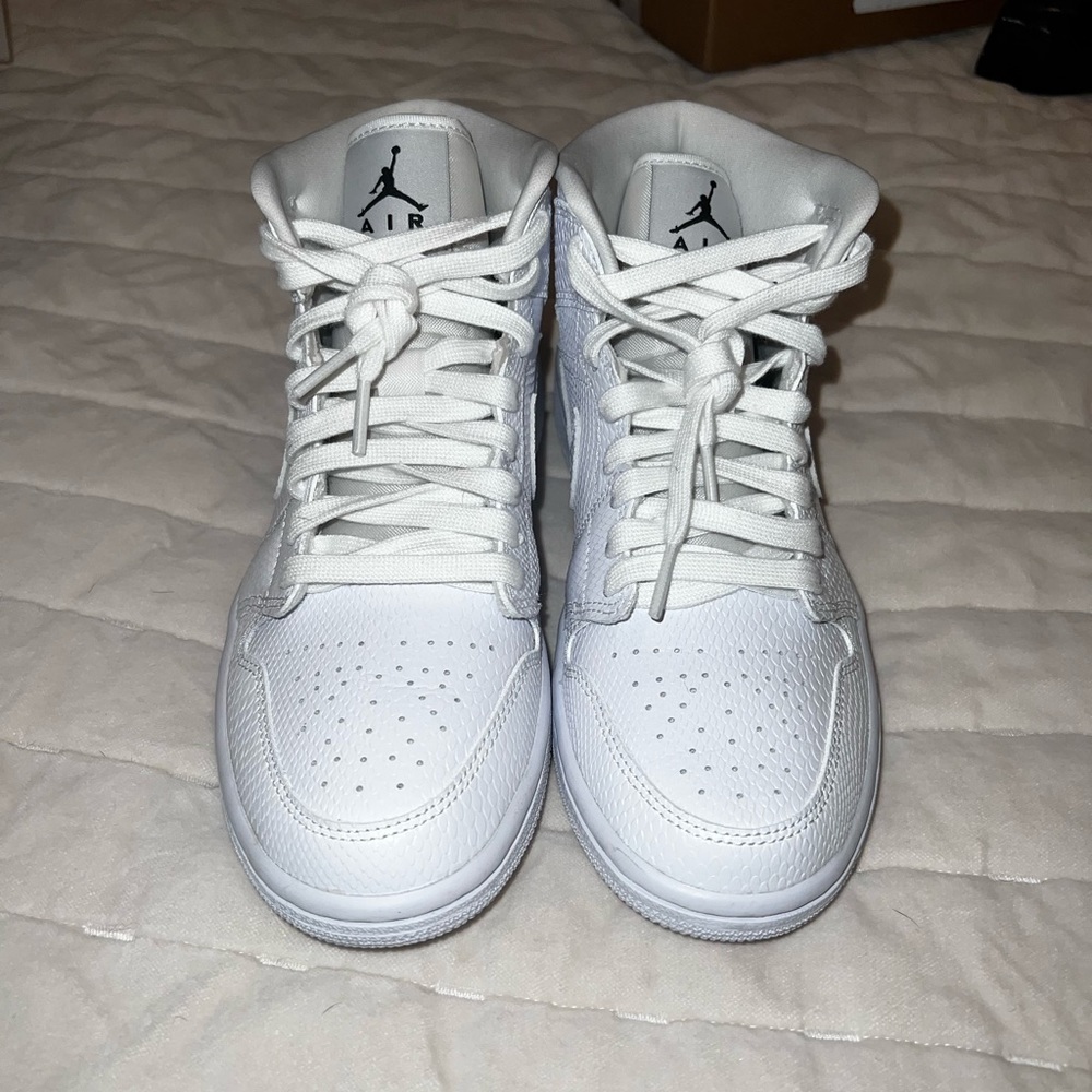 Nike Air Jordan 1 Mid